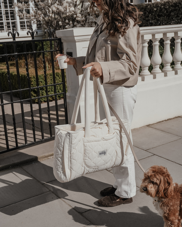 By Teddy Quilted Settle Mat Tote | Marshmallow